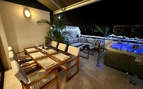 Luxury St Kilda Townhouse In The Sky
